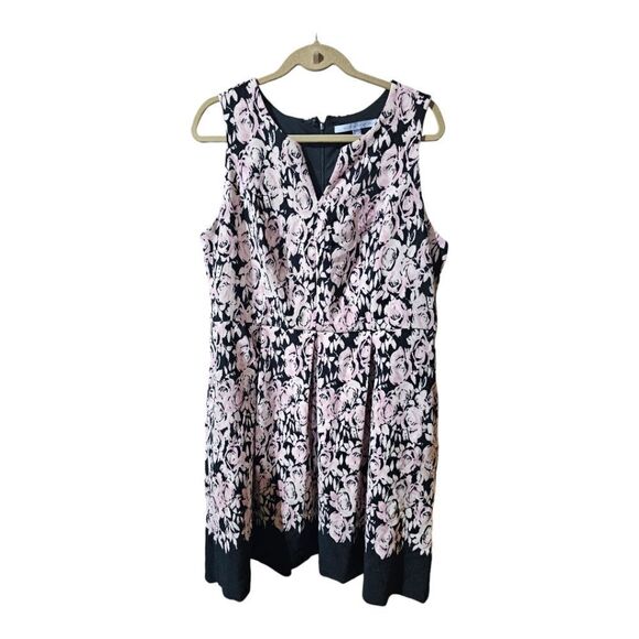 LUXE BY CARMEN MARC VALVO Sleeveless Fit & Flare Floral Print Dress - Size 14W - Picture 1 of 9